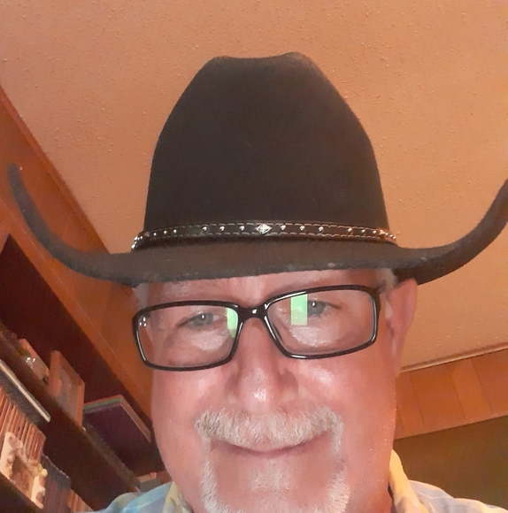 Meet your Posher, Kevin - Picture 1 of 1